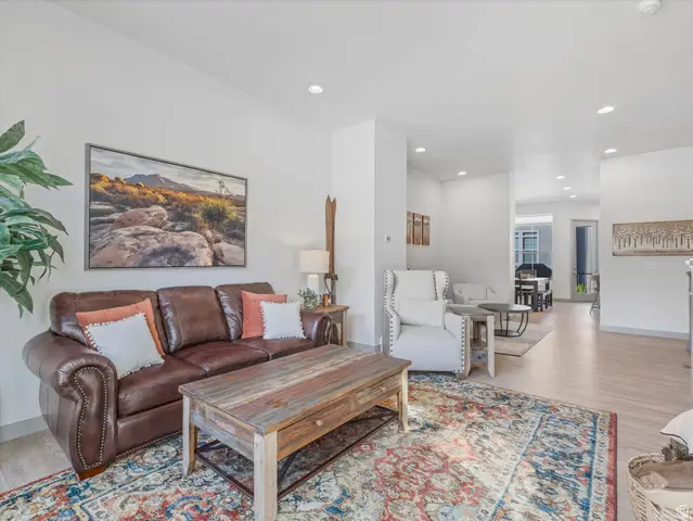 7392 S Canyon Centre Pkwy #2, Cottonwood Heights, UT 84121 - #3