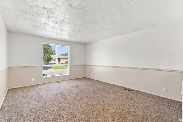 111 W 400 S, Kaysville, UT 84037 - #3