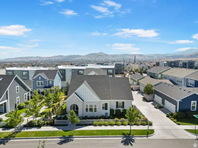 6373 W Moon Valley Dr. S, South Jordan, UT 84009 - #3