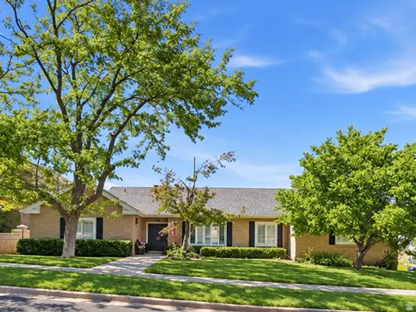 978 Oakwood Dr, Bountiful, UT 84010