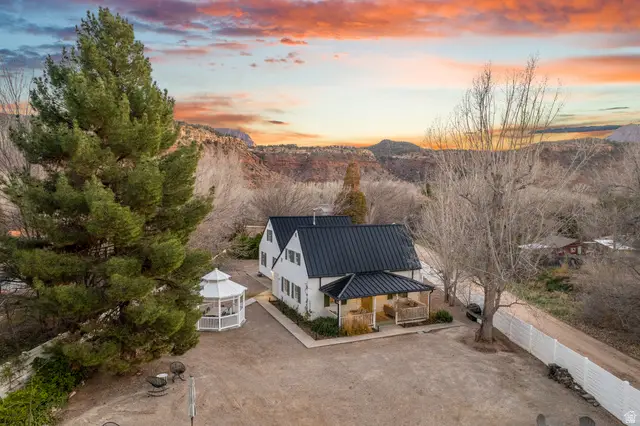 225 E Main St, Rockville, UT 84763 - #3