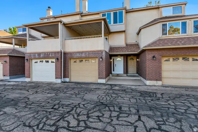 5826 S Club View Ln, South Ogden, UT 84405 - #1