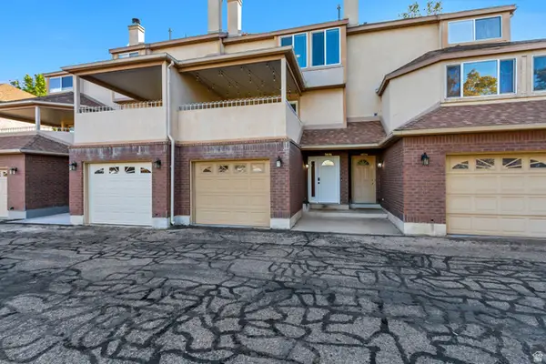 5826 S Club View Ln, South Ogden, UT 84405
