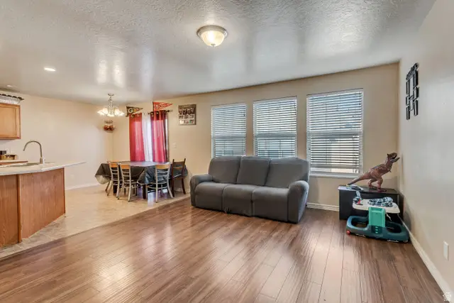 1327 Lily Pad Dr, Spanish Fork, UT 84660 - #2