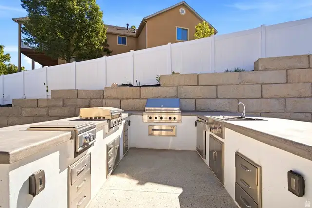 752 N 1475 E, Layton, UT 84040 - #3