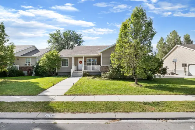 2048 E Juniper Dr, Eagle Mountain, UT 84005 - #2