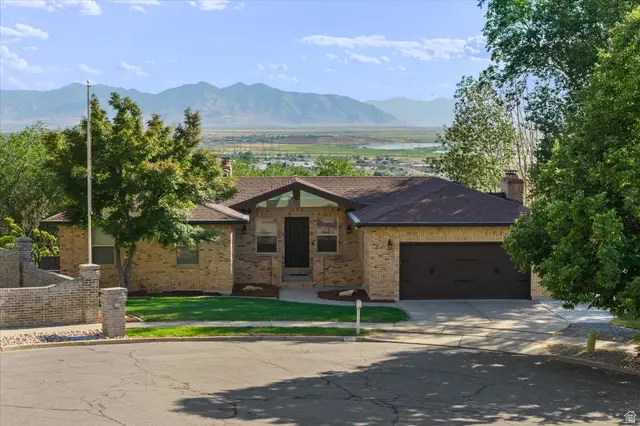 254 E 1825 N, Centerville, UT 84014 - #1
