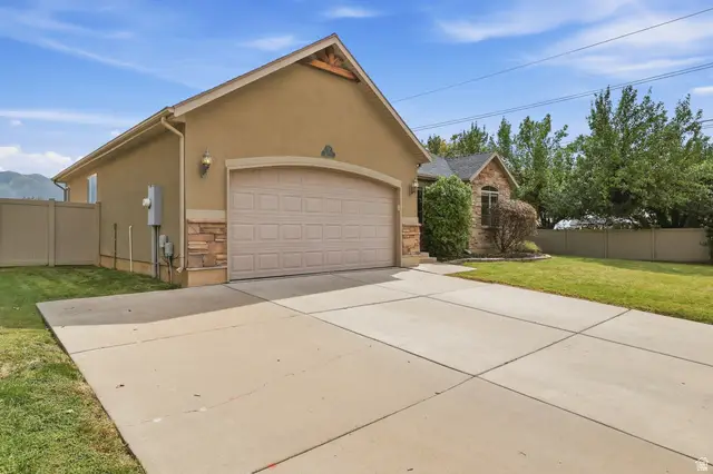 1018 N 2325 W, Layton, UT 84041 - #3