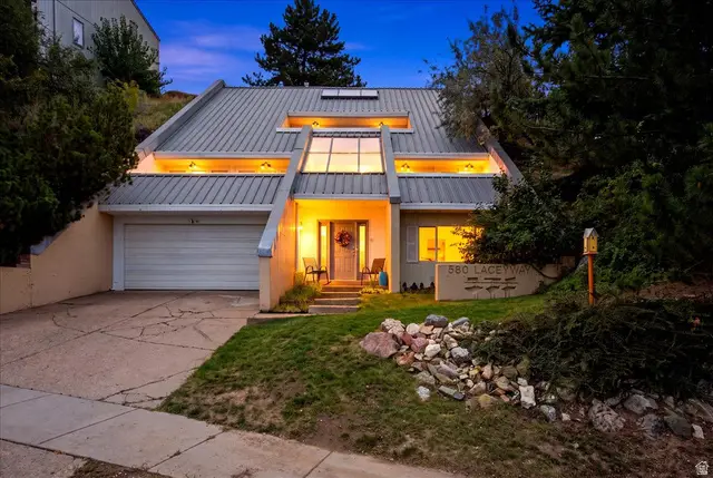 580 E Lacey Way, North Salt Lake, UT 84054 - #1