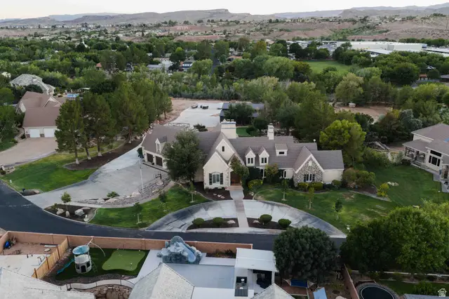 204 S Trebruk Cir, Saint George, UT 84770 - #2