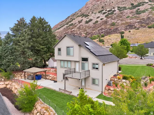 1126 E Benchview Dr, Ogden, UT 84404 - #2