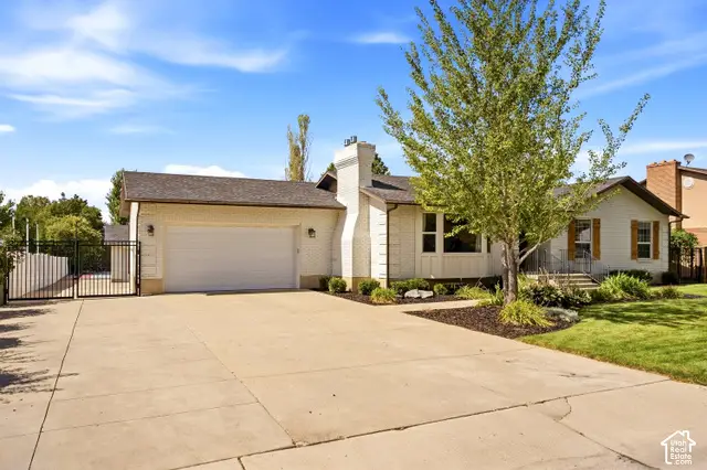 105 N Country Way, Fruit Heights, UT 84037 - #3