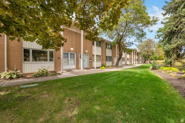 825 E Three Fountains Cir #3, Murray, UT 84107 - #1