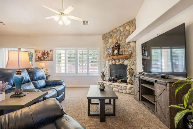 2647 W 200 N, Hurricane, UT 84737 - #1