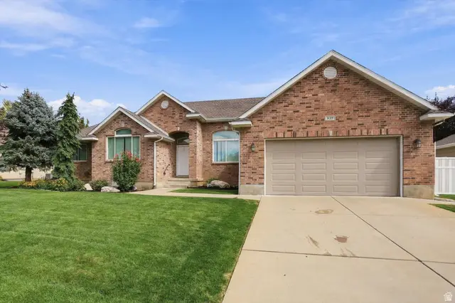 939 S Wind River Way W, Kaysville, UT 84037 - #2