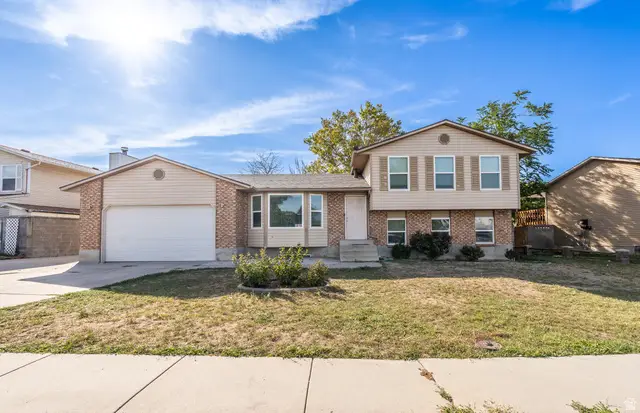 3816 S Pheasant Glen Dr W, West Valley City, UT 84120 - #1