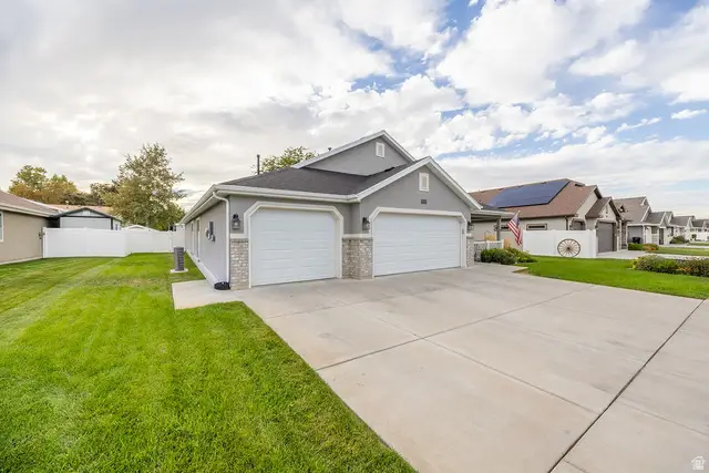 1693 N 690 W, West Bountiful, UT 84087 - #3