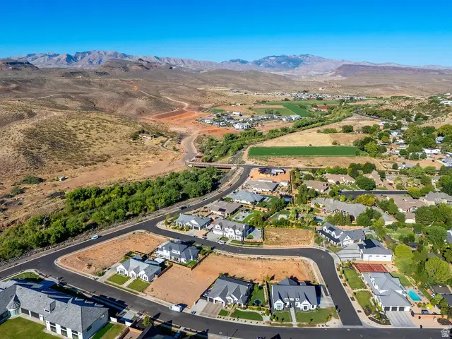 1240 Gallen Rd #12, Santa Clara, UT 84765 - #3