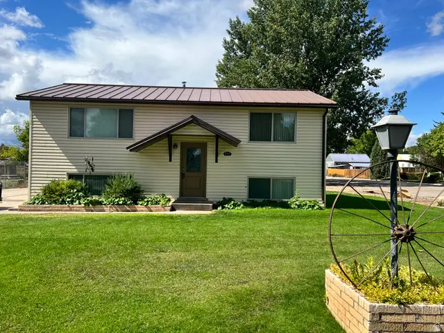 400 S Roosevelt Cir E, Roosevelt, UT 84066 - #1