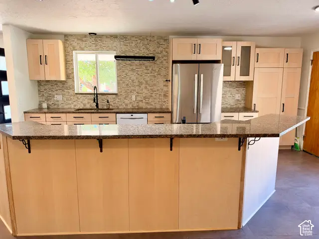 3779 S 2000 E, Salt Lake City, UT 84109 - #2