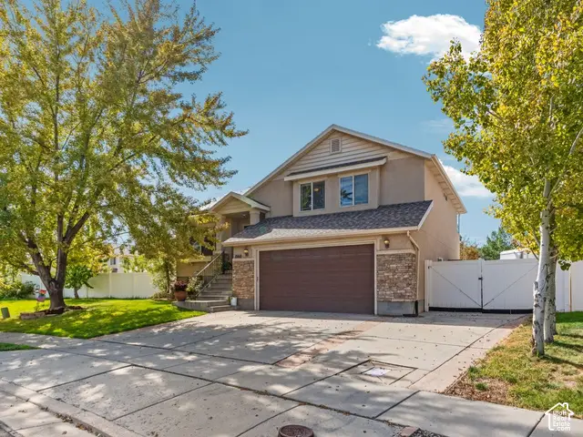 1060 W Ascot Dr, North Salt Lake, UT 84054 - #1