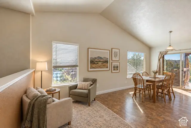1060 W Ascot Dr, North Salt Lake, UT 84054 - #3
