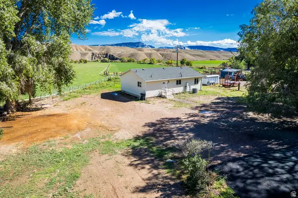 7465 E Brush Creek Rd, Jensen, UT 84035