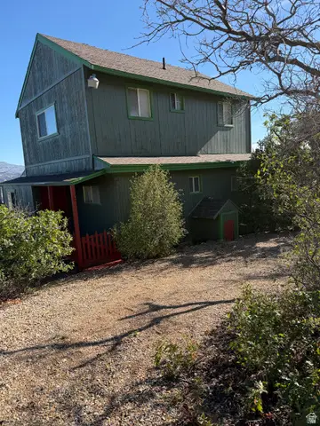 1052 Mount Tabby Dr, Tabiona, UT 84072