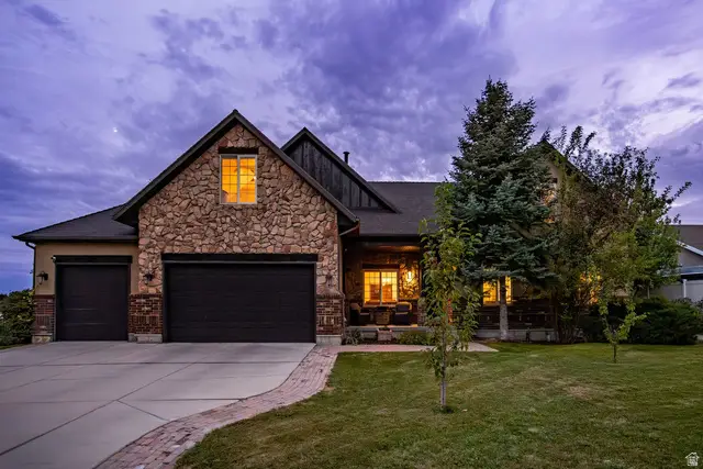4523 W Park Bend Ct S, Riverton, UT 84096 - #1