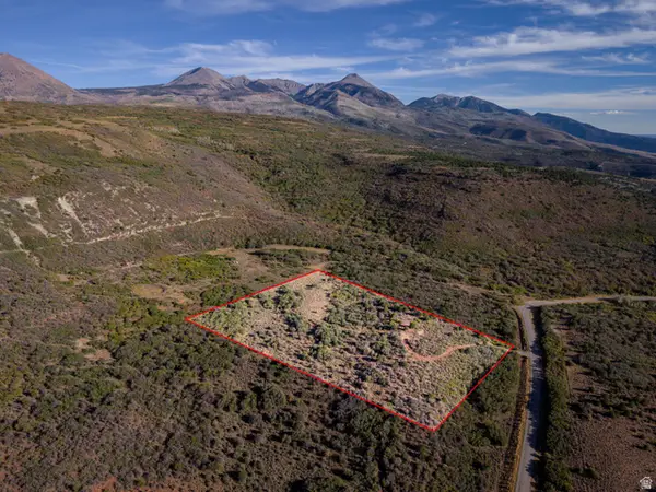 7273 S Loop Rd, Moab, UT 84532
