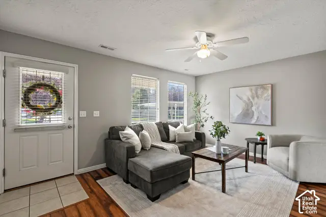 1032 Sara Ln, Ogden, UT 84404 - #3