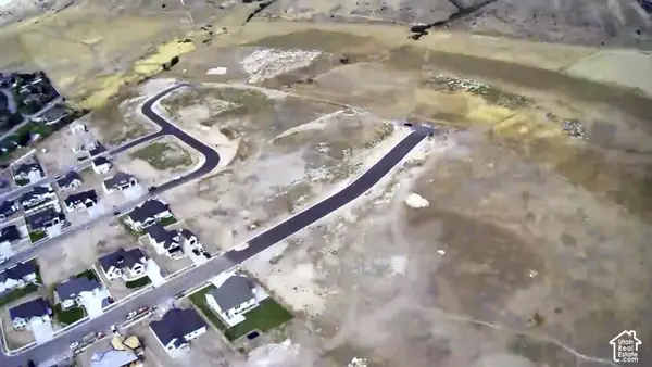 1213 E 160 N #8, Hyde Park, UT 84318
