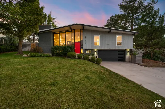 8678 S Mount Majestic Rd, Sandy, UT 84093 - #2