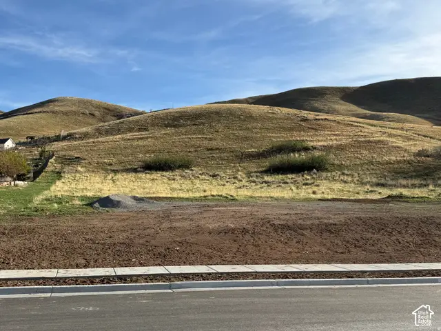 578 E Yorkshire Dr, Tooele, UT 84074 - #3