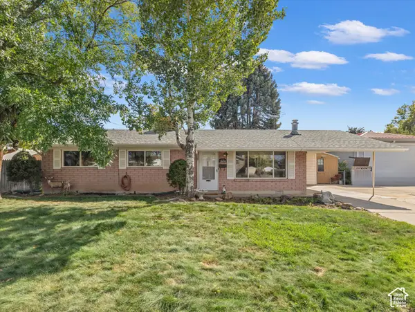 2058 E Rolling Knolls Way S, Cottonwood Heights, UT 84121