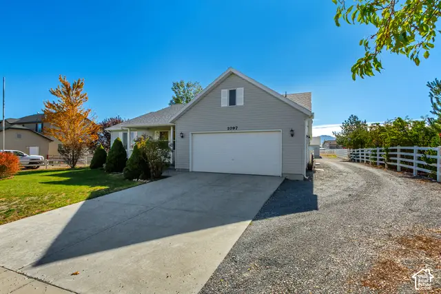 1097 Legrand Dr, Grantsville, UT 84029 - #2