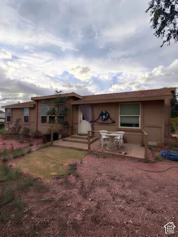595 W Rider Dr, Kanab, UT 84741