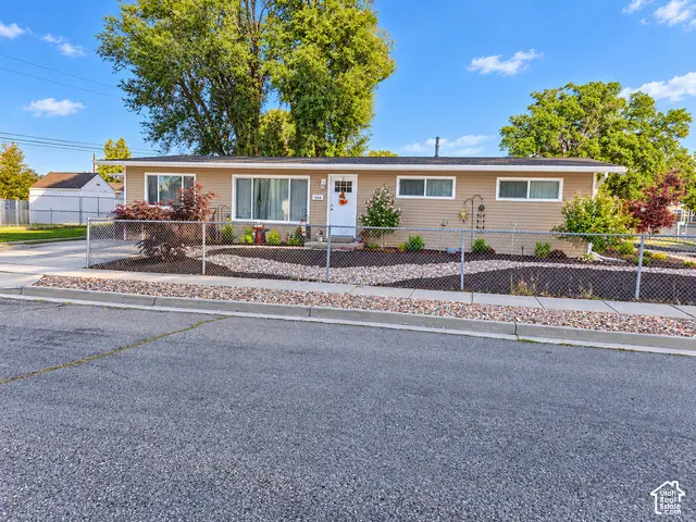 1558 N 400 W, Sunset, UT 84015 - #2