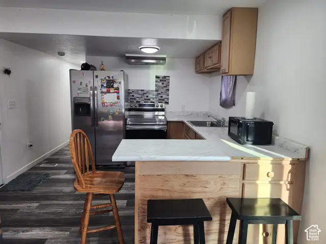 8811 S Cambridge Cir W, Sandy, UT 84070 - #2