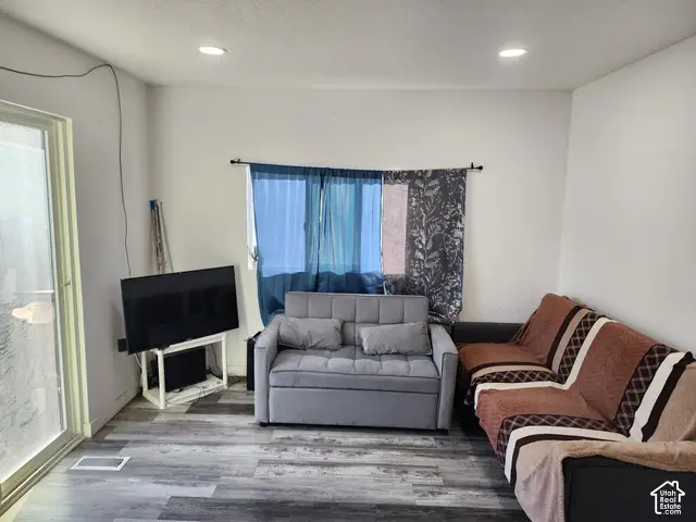 8811 S Cambridge Cir W, Sandy, UT 84070 - #3