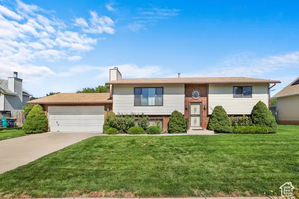 1030 W 25 S, Clearfield, UT 84015