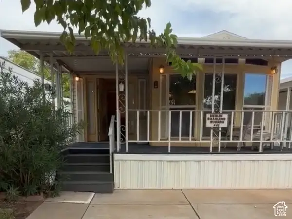 1150 W Red Pkwy #42, Washington, UT 84780