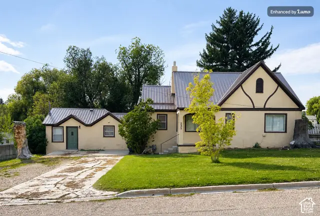 131 N 1st St E, Soda Springs, ID 83276 - #1