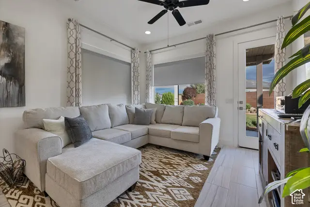 1246 W Felter Dr, Saint George, UT 84790 - #3
