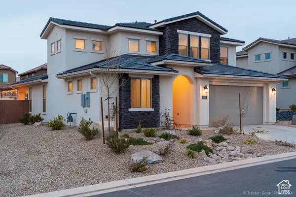285 N Puerta Dr, Washington, UT 84780