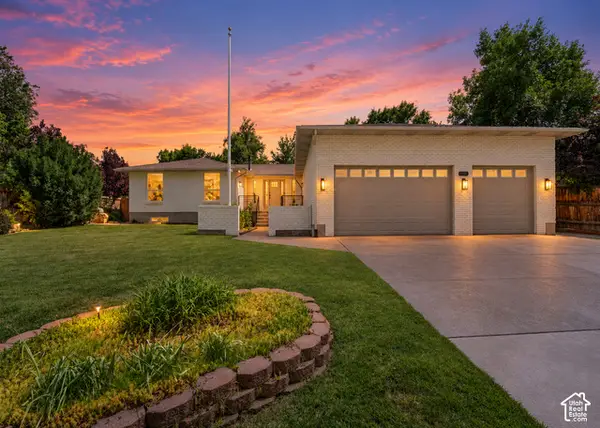 2096 E Linden Cir S, Holladay, UT 84121