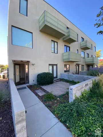 4629 W Daybreak Rim Way, South Jordan, UT 84009