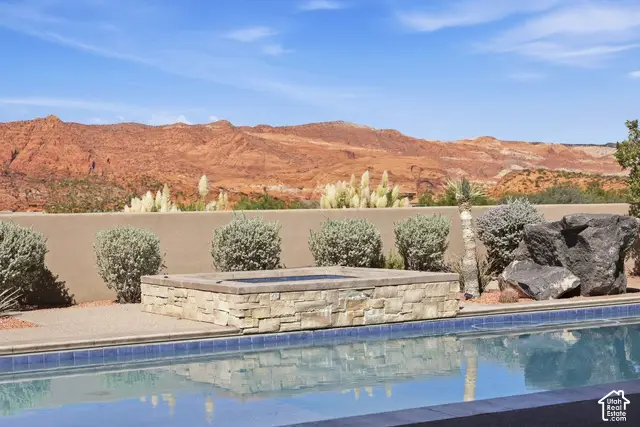 4552 N Painted Sky Dr, Saint George, UT 84770 - #2