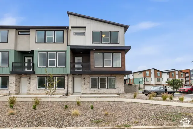 132 E Chambord Ct S, Sandy, UT 84070 - #2