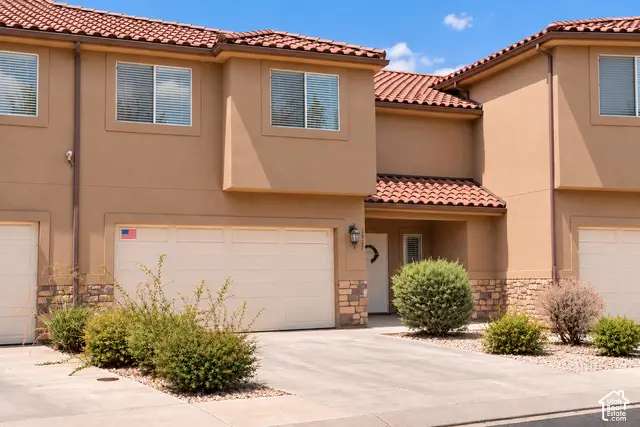 2541 Bella Dr, Santa Clara, UT 84765 - #1